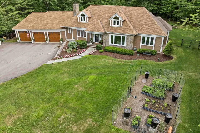 $979,900 | 5 Longview Drive, Bow, NH 03304