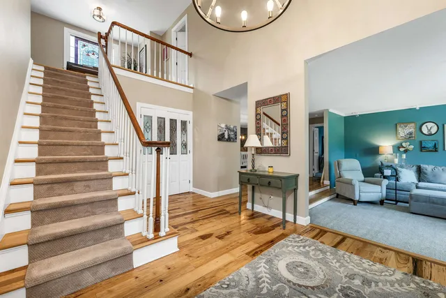 $979,900 | 5 Longview Drive, Bow, NH 03304