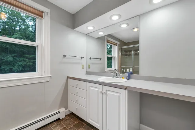 $979,900 | 5 Longview Drive, Bow, NH 03304