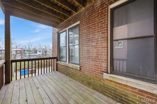 $169,900 | 5845 Nina Place, Unit 2W, St. Louis, MO 63112