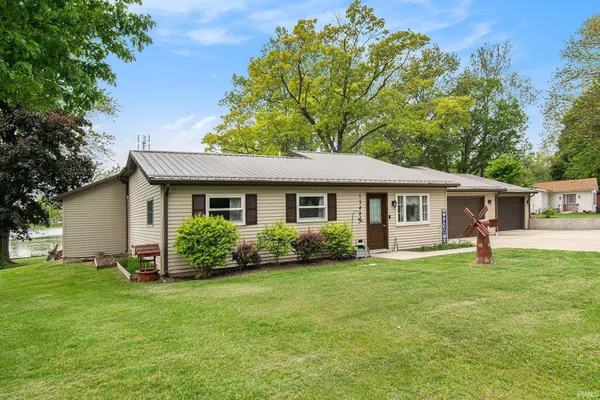 $349,900 | 13495 North Hillside Drive, Syracuse, IN 46567