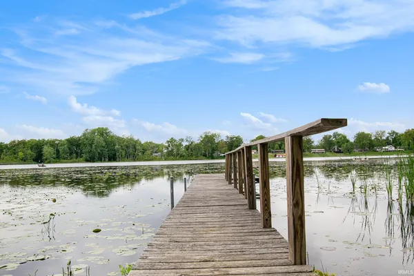 $349,900 | 13495 North Hillside Drive, Syracuse, IN 46567