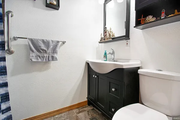 $349,900 | 13495 North Hillside Drive, Syracuse, IN 46567