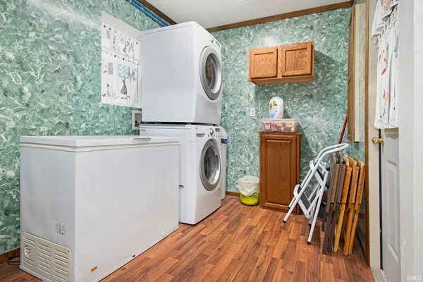 $349,900 | 13495 North Hillside Drive, Syracuse, IN 46567