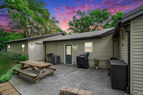 $349,900 | 13495 North Hillside Drive, Syracuse, IN 46567