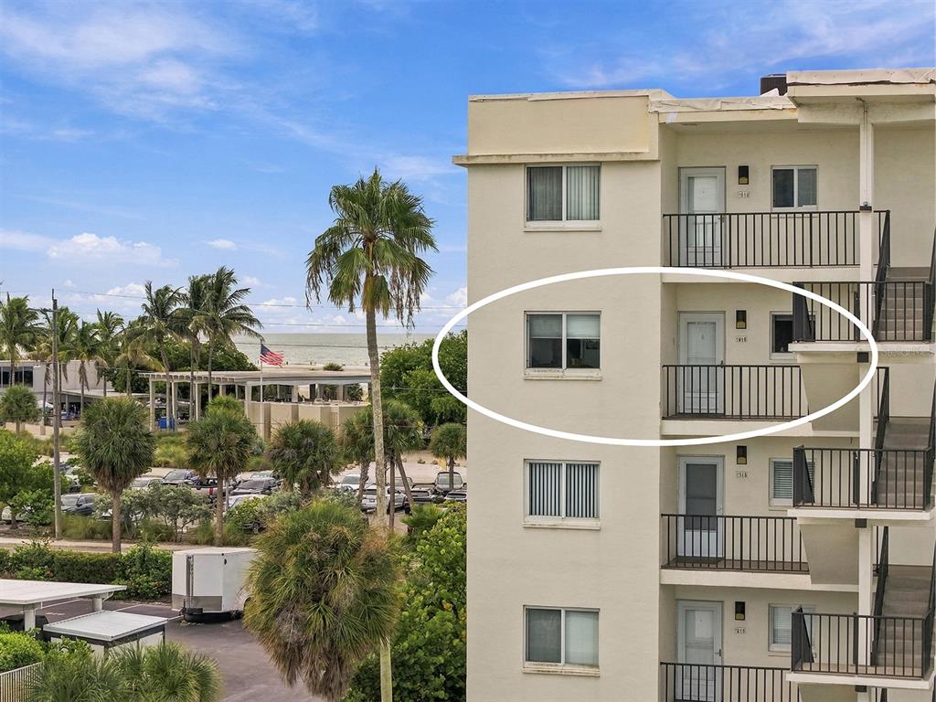 797 Beach Road, Unit 415 Sarasota, FL 34242 - Photo 1 of 24 Gallery Image 1