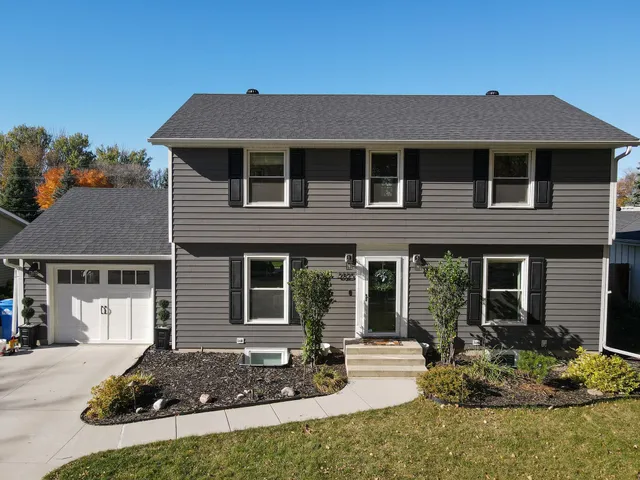 $499,900 | 2825 11th Street South, Fargo, ND 58103