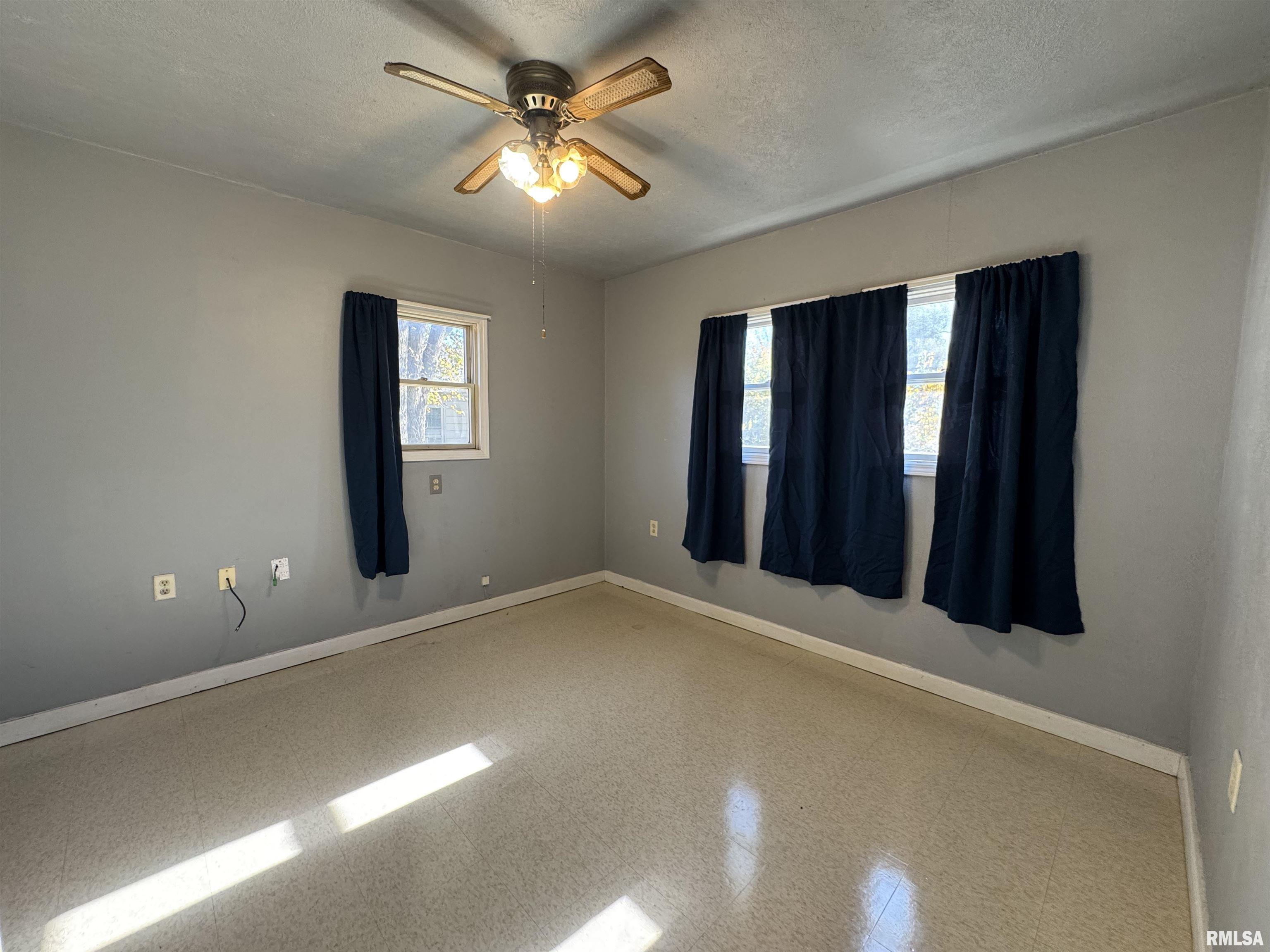 111 Radisson Road Marquette Heights, IL 61554 - Photo 7 of 21 Gallery Image 7