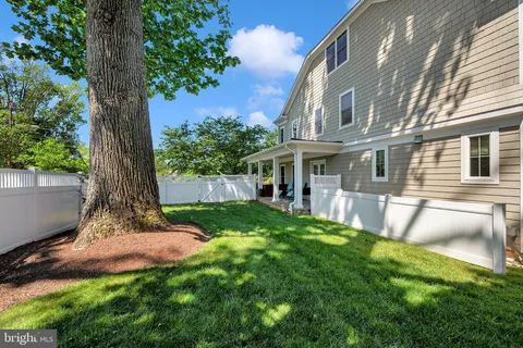 $2,425,000 | 6021 Landon Lane, Bethesda, MD 20817