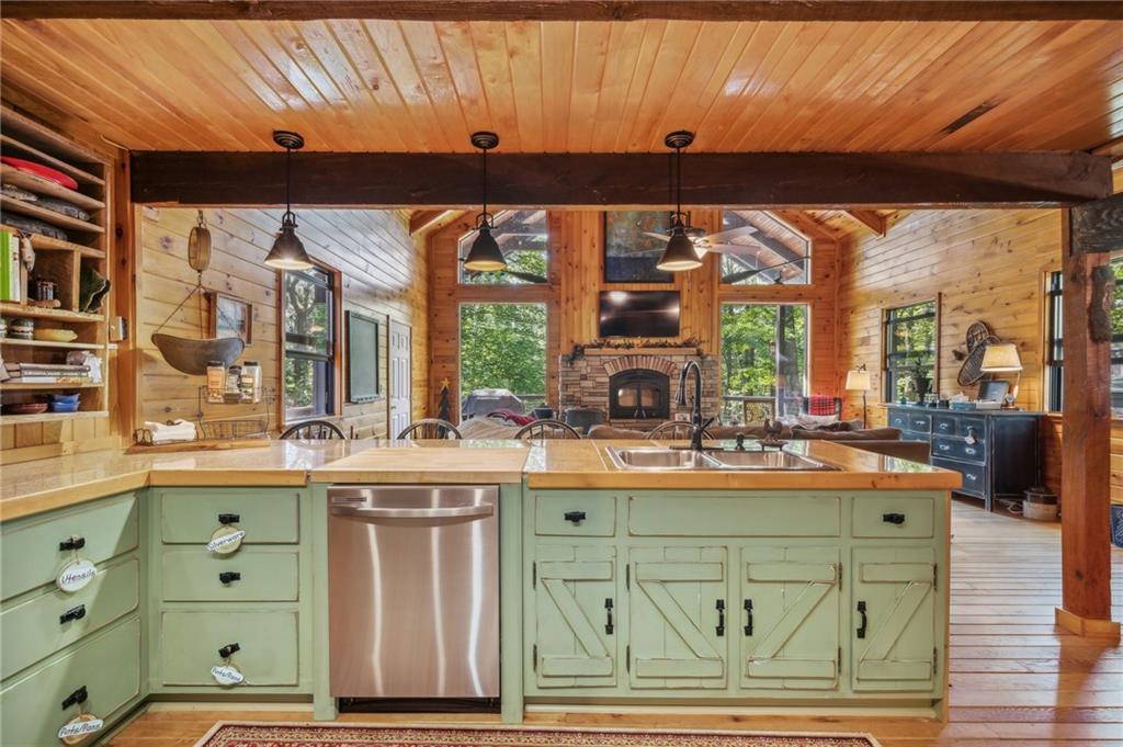 412 Stahl Road Somerset, PA 15501 - Photo 8 of 40 Gallery Image 8
