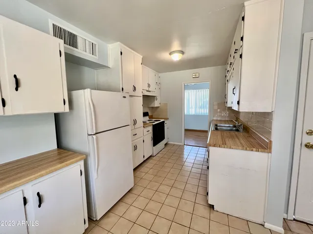 $1,750 | 1535 West 5th Place, Mesa, AZ 85201