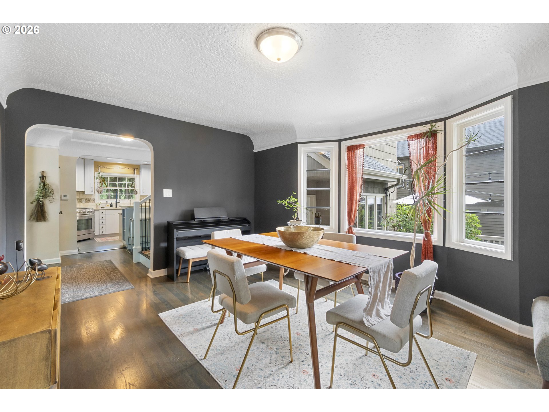 8435 Southwest 11th Avenue Portland, OR 97219 - Photo 13 of 47