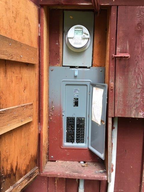 7900 Takilma Road Cave Junction, OR 97523 - Photo 19 of 22 Circuit breaker box & meter