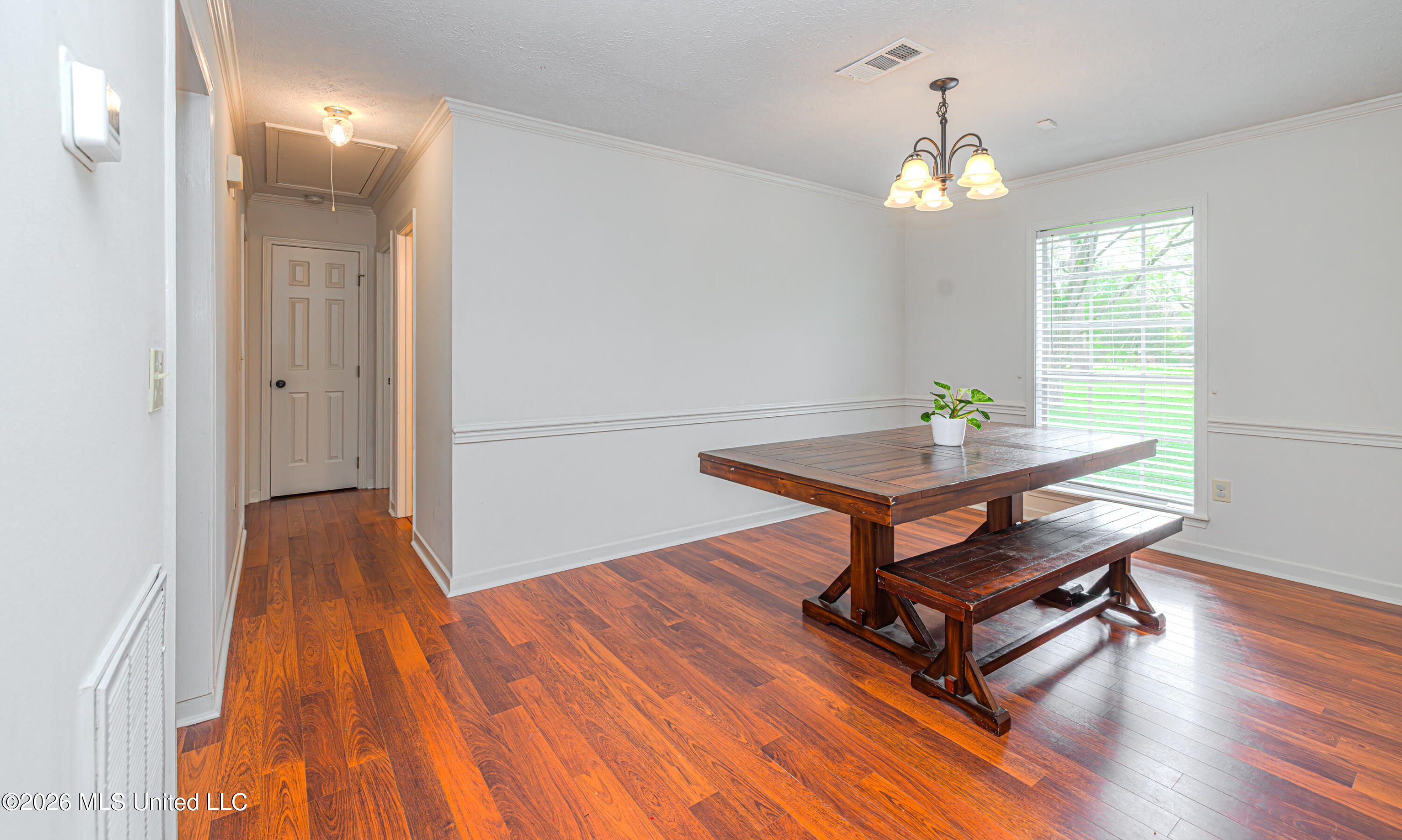 176 Green Forest Drive Clinton, MS 39056 - Photo 7 of 45 1R4A5786