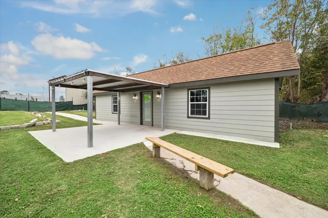 $665,000 | 6415 Upshaw Drive, Houston, TX 77396
