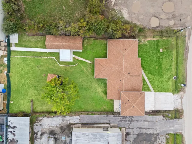 $665,000 | 6415 Upshaw Drive, Houston, TX 77396