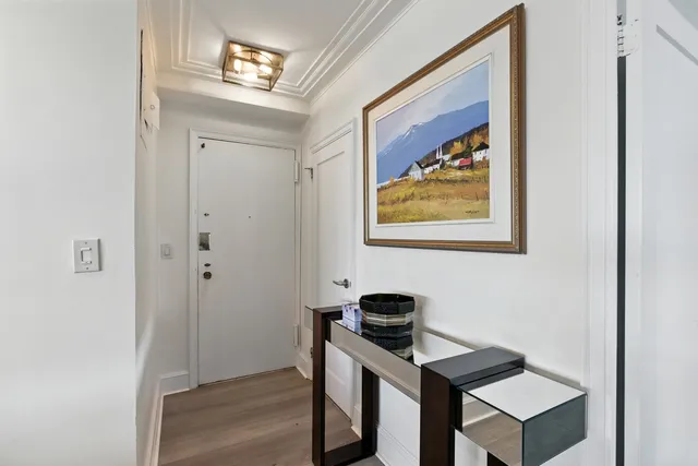 $999,999 | 1725 York Avenue, Unit 33H | Upper East Side