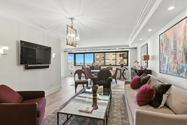 $999,999 | 1725 York Avenue, Unit 33H | Upper East Side