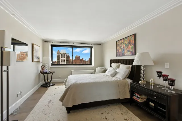 $999,999 | 1725 York Avenue, Unit 33H | Upper East Side