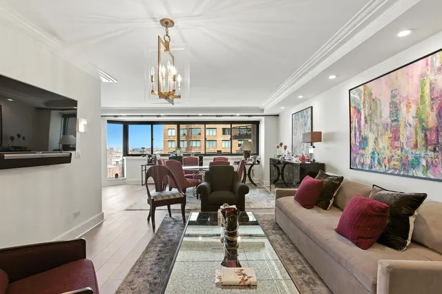 $999,999 | 1725 York Avenue, Unit 33H | Upper East Side