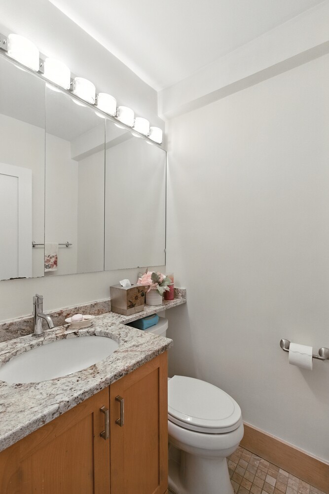 1725 York Avenue, Unit 33H Manhattan, NY 10128 - Photo 9 of 16