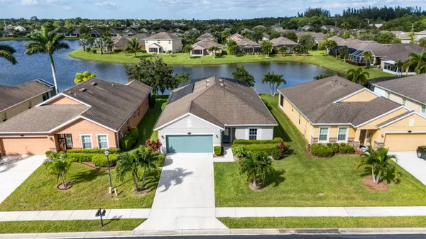 $435,000 | 8156 Westfield Circle, Vero Beach, FL 32966