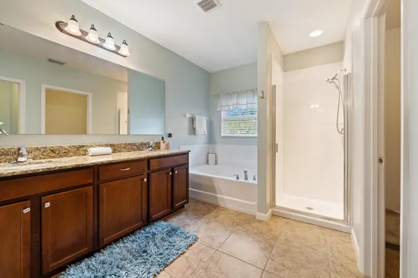 $435,000 | 8156 Westfield Circle, Vero Beach, FL 32966
