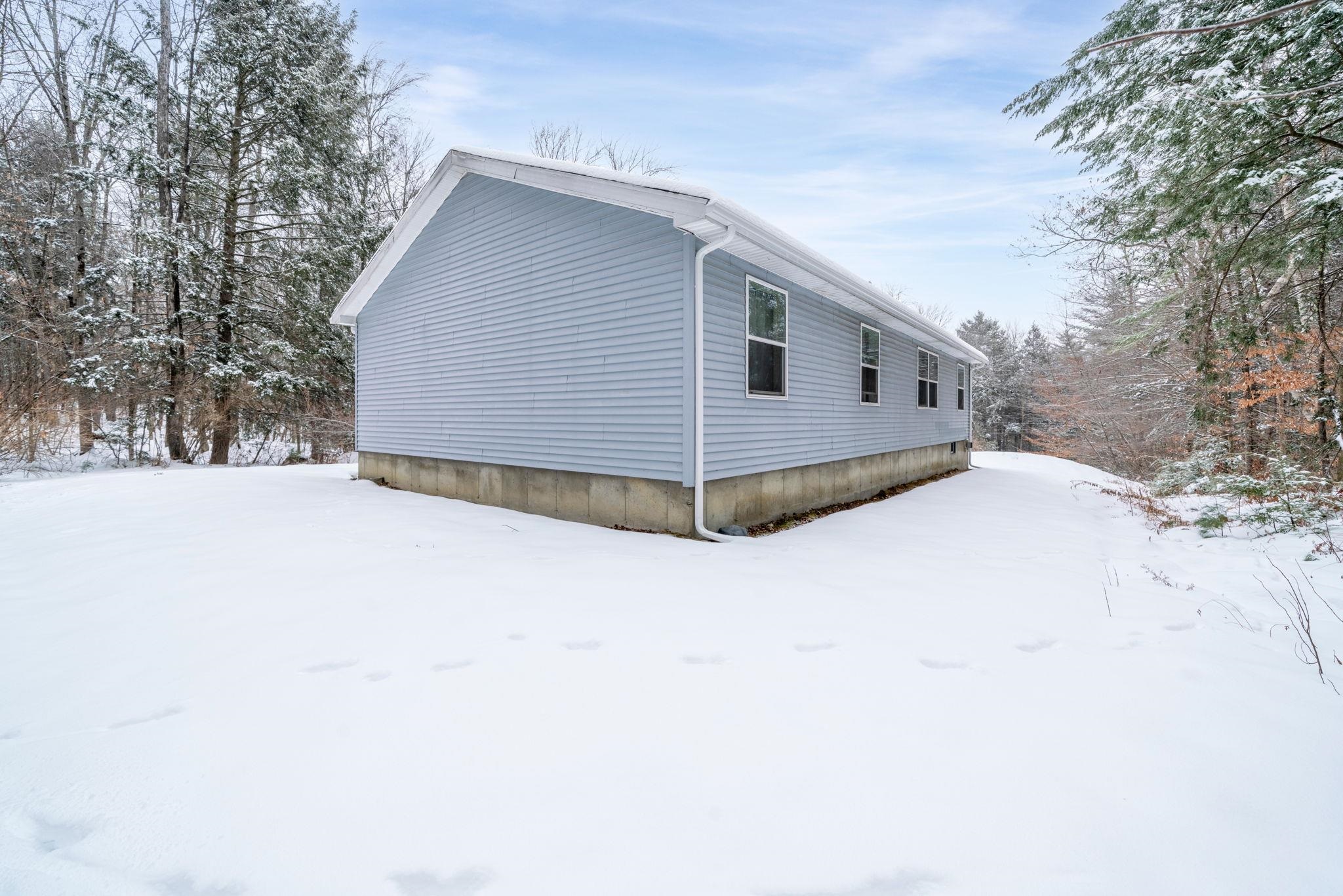 33 Buttercup Lane Antrim, NH 03440 - Photo 8 of 42