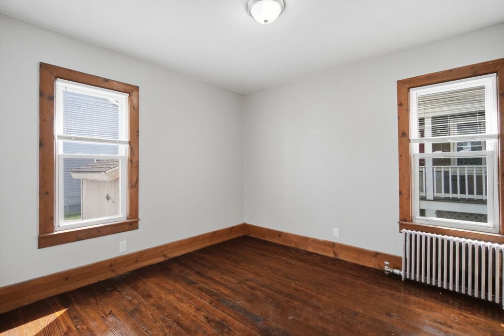 55-57 Oak Street Springfield, MA 01151 - Photo 16 of 20 Gallery Image 16