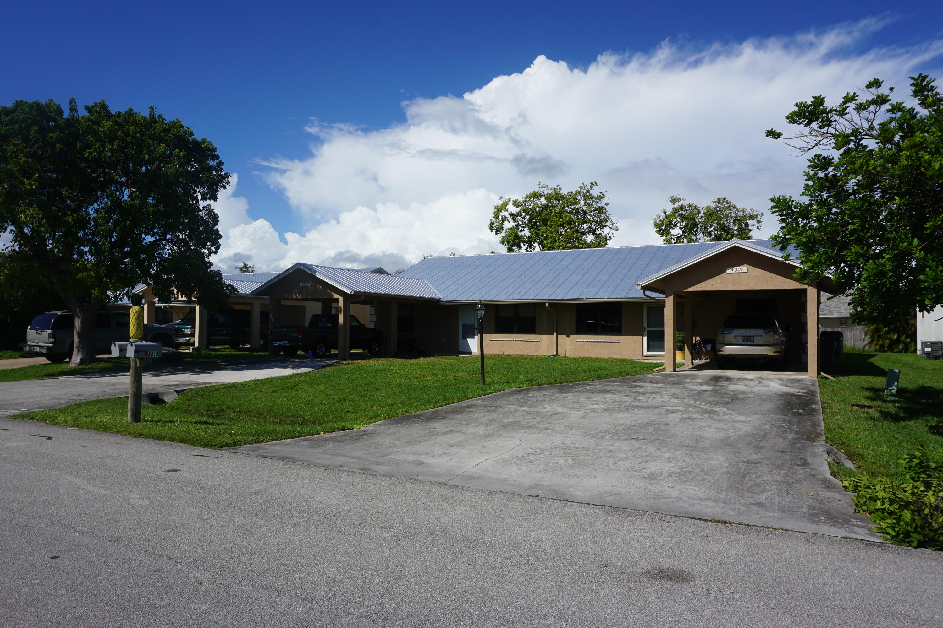 4919 Southeast Salvatori Road Stuart, FL 34997 - Photo 3 of 50 DSC09675