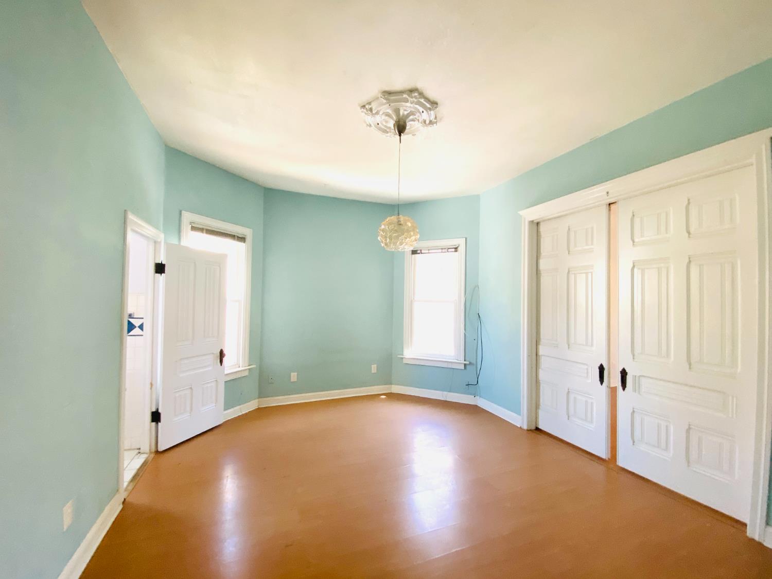 2016 9th Street Sacramento, CA 95818 - Photo 5 of 25