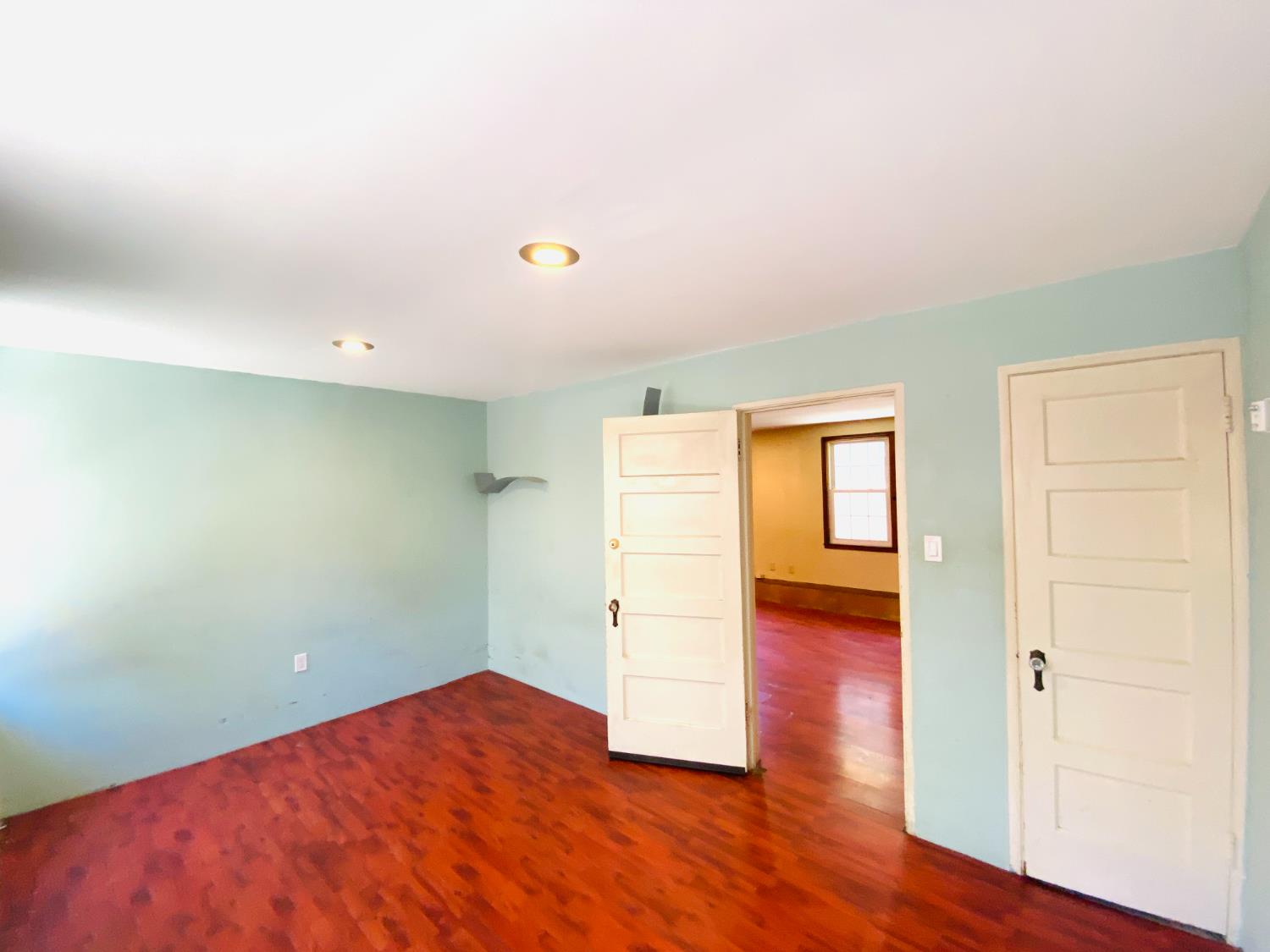 2016 9th Street Sacramento, CA 95818 - Photo 7 of 25