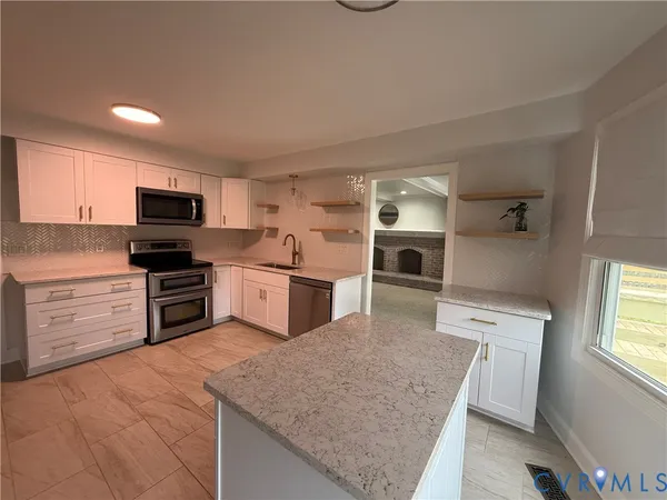 $574,900 | 905 Barcelona Court, Chesapeake, VA 23322