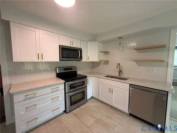 $574,900 | 905 Barcelona Court, Chesapeake, VA 23322