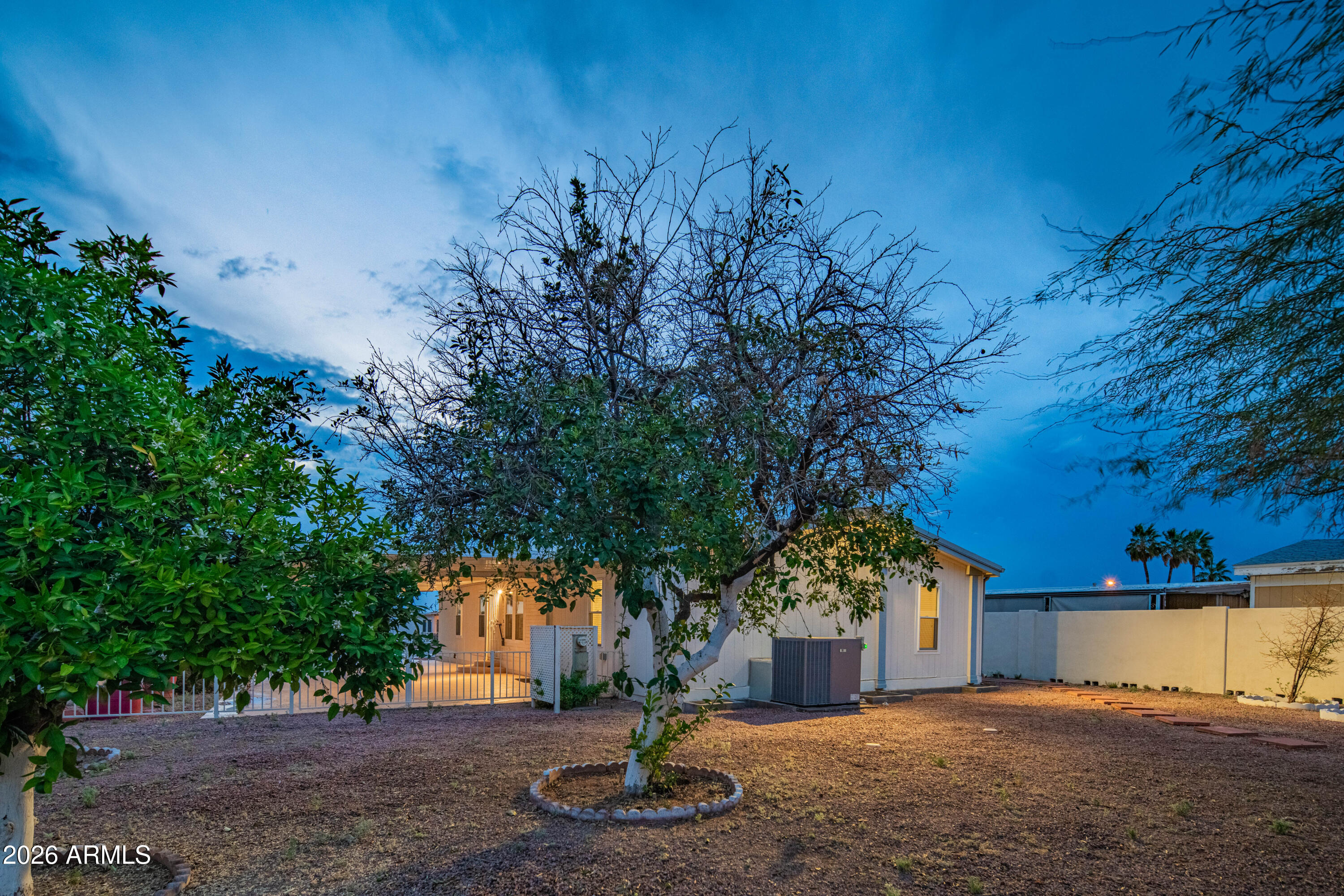 633 South 87th Place Mesa, AZ 85208 - Photo 6 of 55 a view of outdoor space and yard