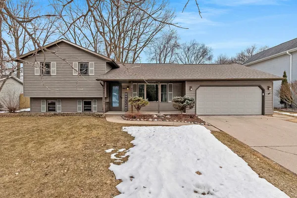 $342,500 | 1327 Sandstone Place, Green Bay, WI 54313