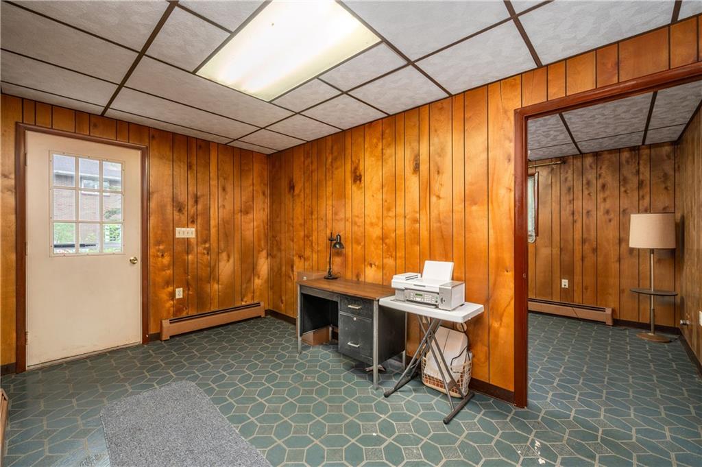 247 Welsh Road Valencia, PA 16059 - Photo 11 of 40 home office w/extra room Lots of uses!!