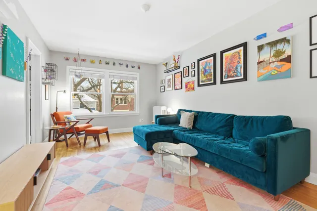 $219,900 | 3603 Aldrich Avenue South, Unit 200, Minneapolis, MN 55409