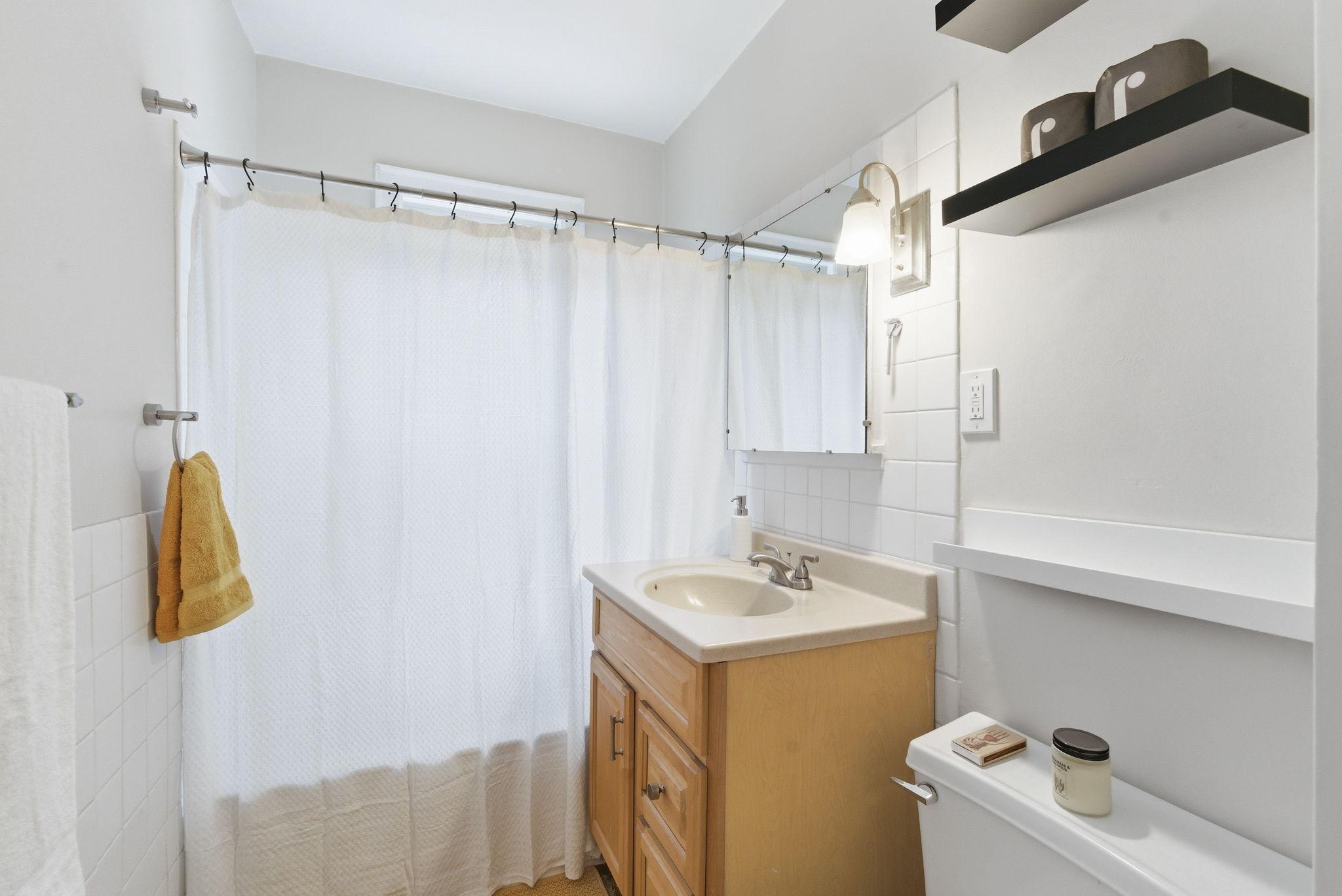 3603 Aldrich Avenue South, Unit 200 Minneapolis, MN 55409 - Photo 19 of 26