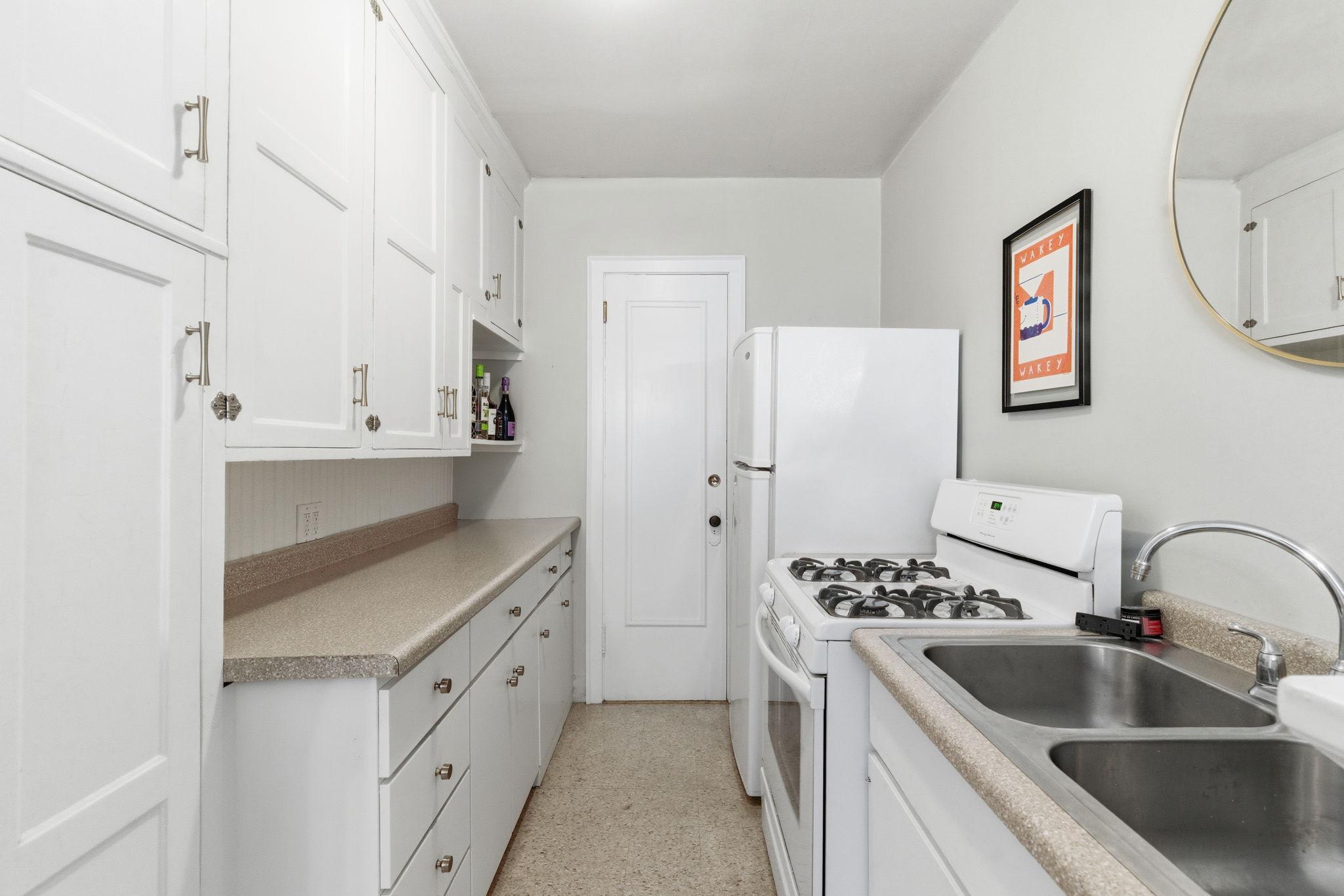 3603 Aldrich Avenue South, Unit 200 Minneapolis, MN 55409 - Photo 8 of 26