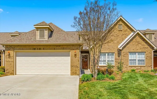$399,500 | 327 Glenview Circle, Lenoir City, TN 37771