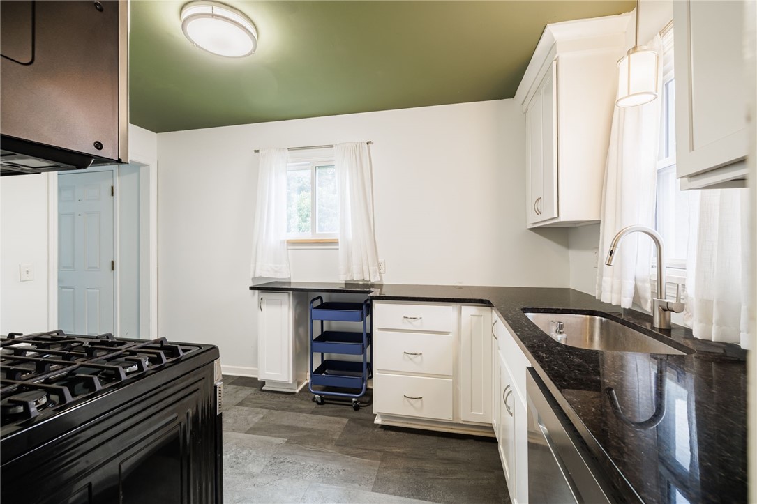 177 Alcott Road Greece, NY 14626 - Photo 7 of 17