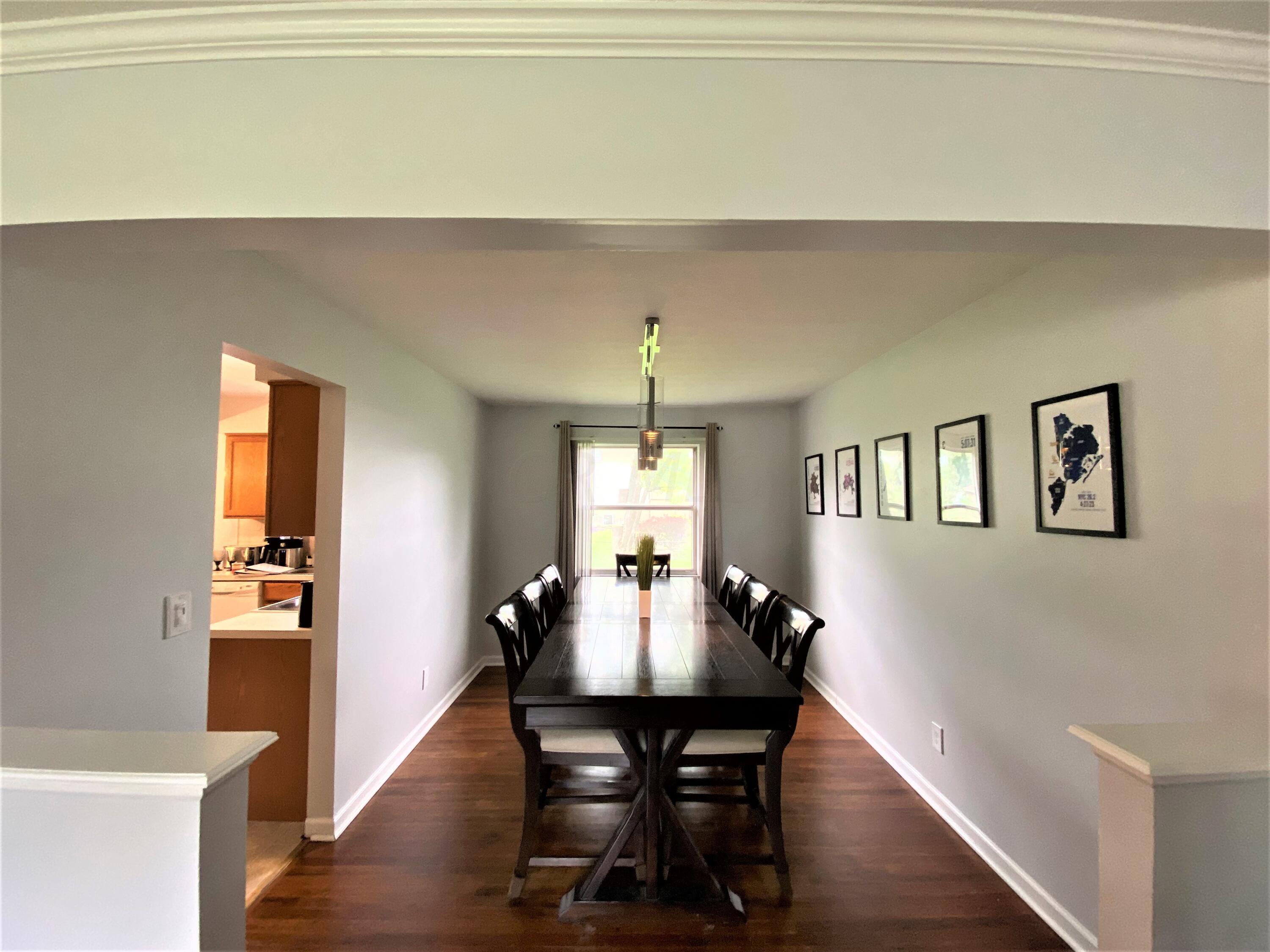 1648 Sandhurst Road Columbus, OH 43229 - Photo 10 of 41 dining rm 3