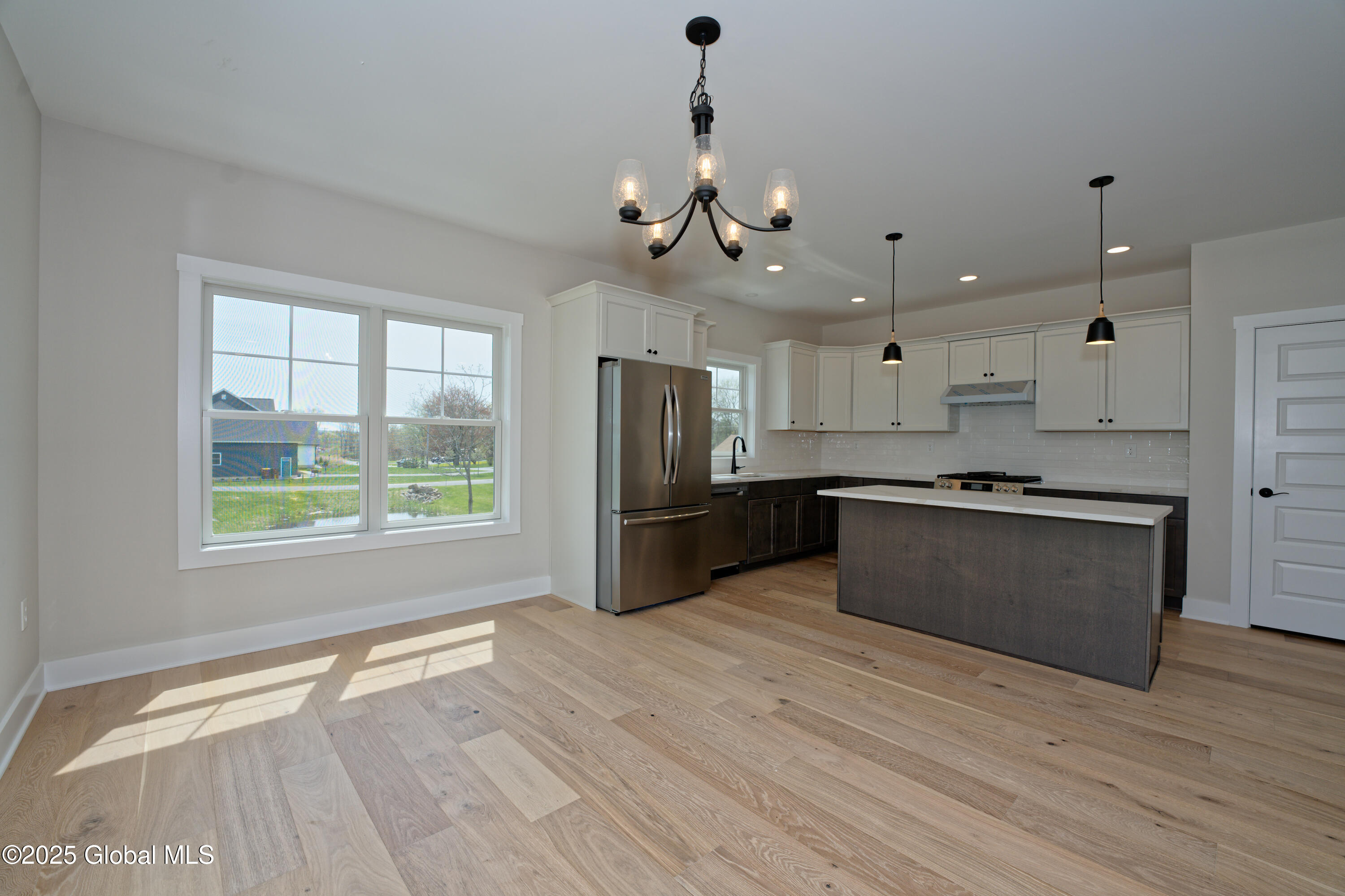 2802 Phillips Road East Greenbush, NY 12033 - Photo 7 of 32 Kitchen/Dining