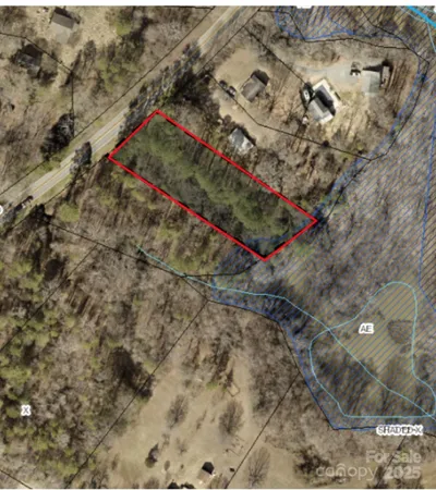 a view of entryway with a outdoor space