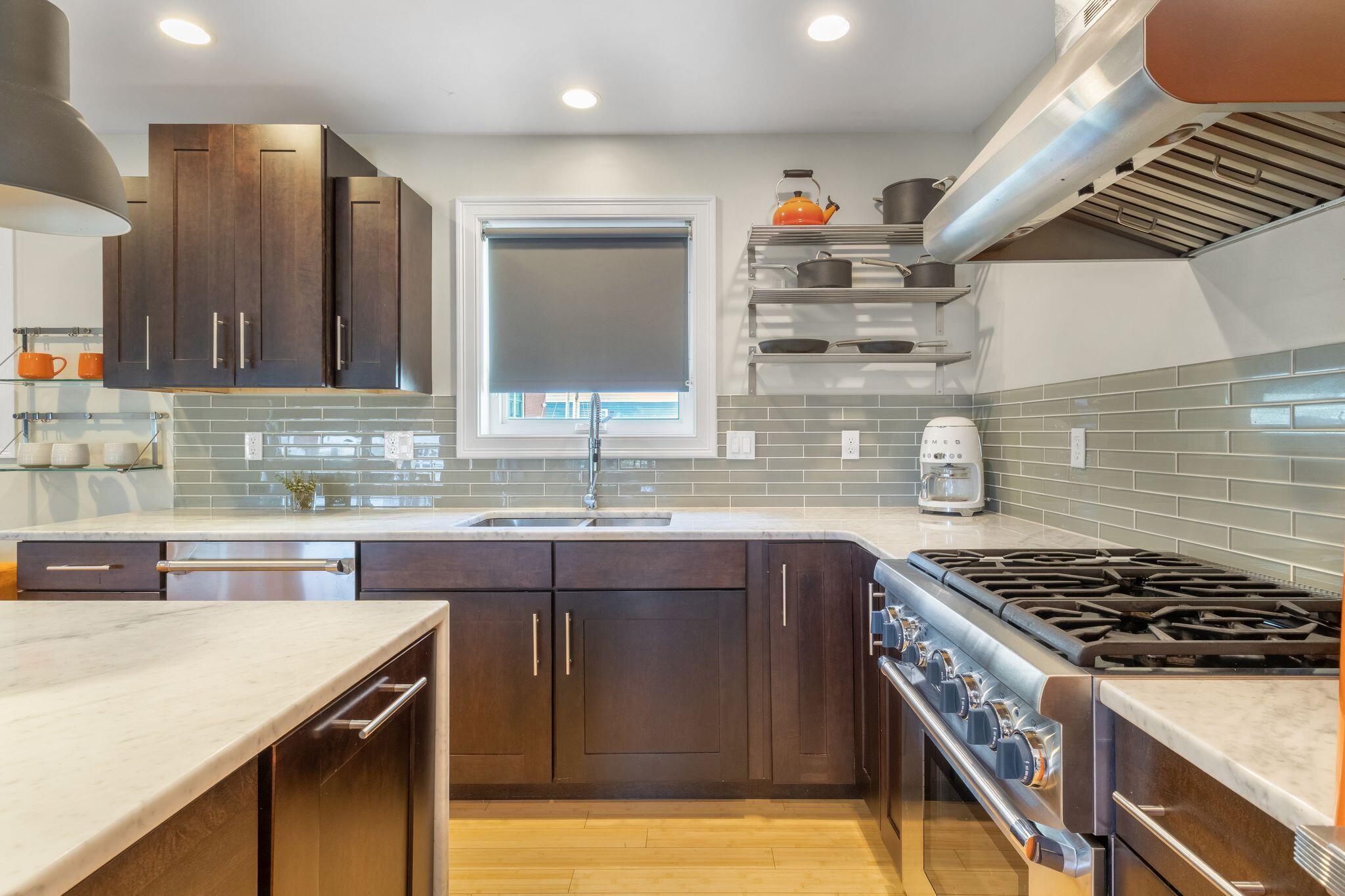50 Myrtle Street Portland, ME 04101 - Photo 19 of 50 2nd Fl Living