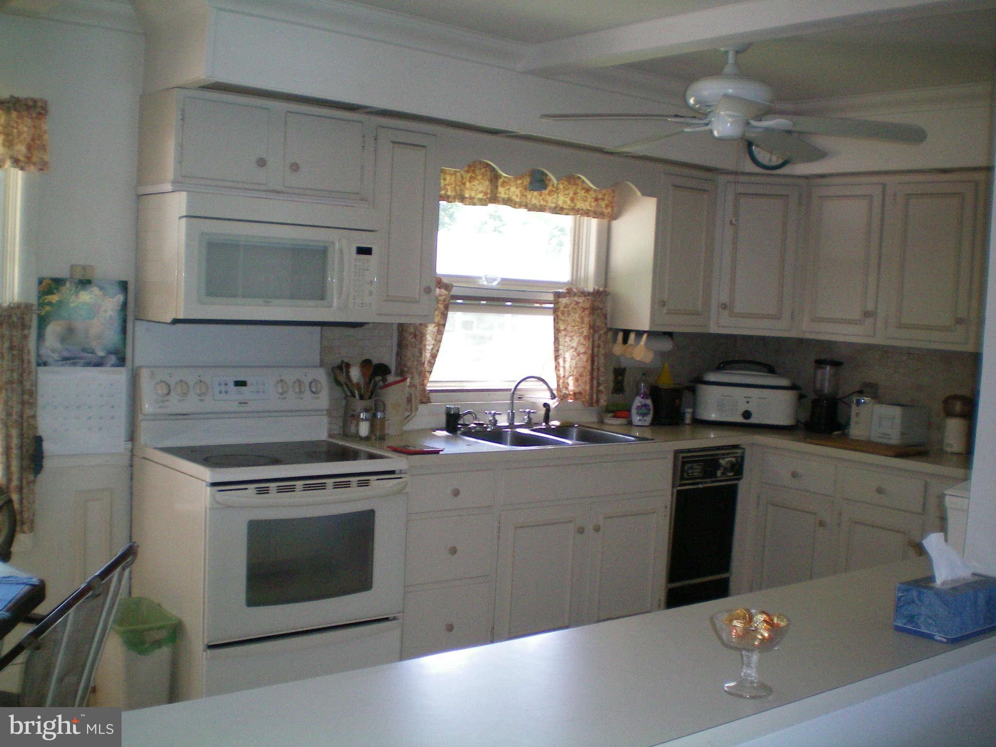 4920 West Chalk Point Road West River, MD 20778 - Photo 19 of 30 Kitchen