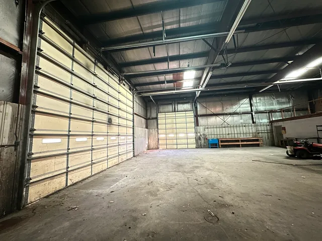 $199,900 | 1000 East Clinton Avenue, Farmer City, IL 61842