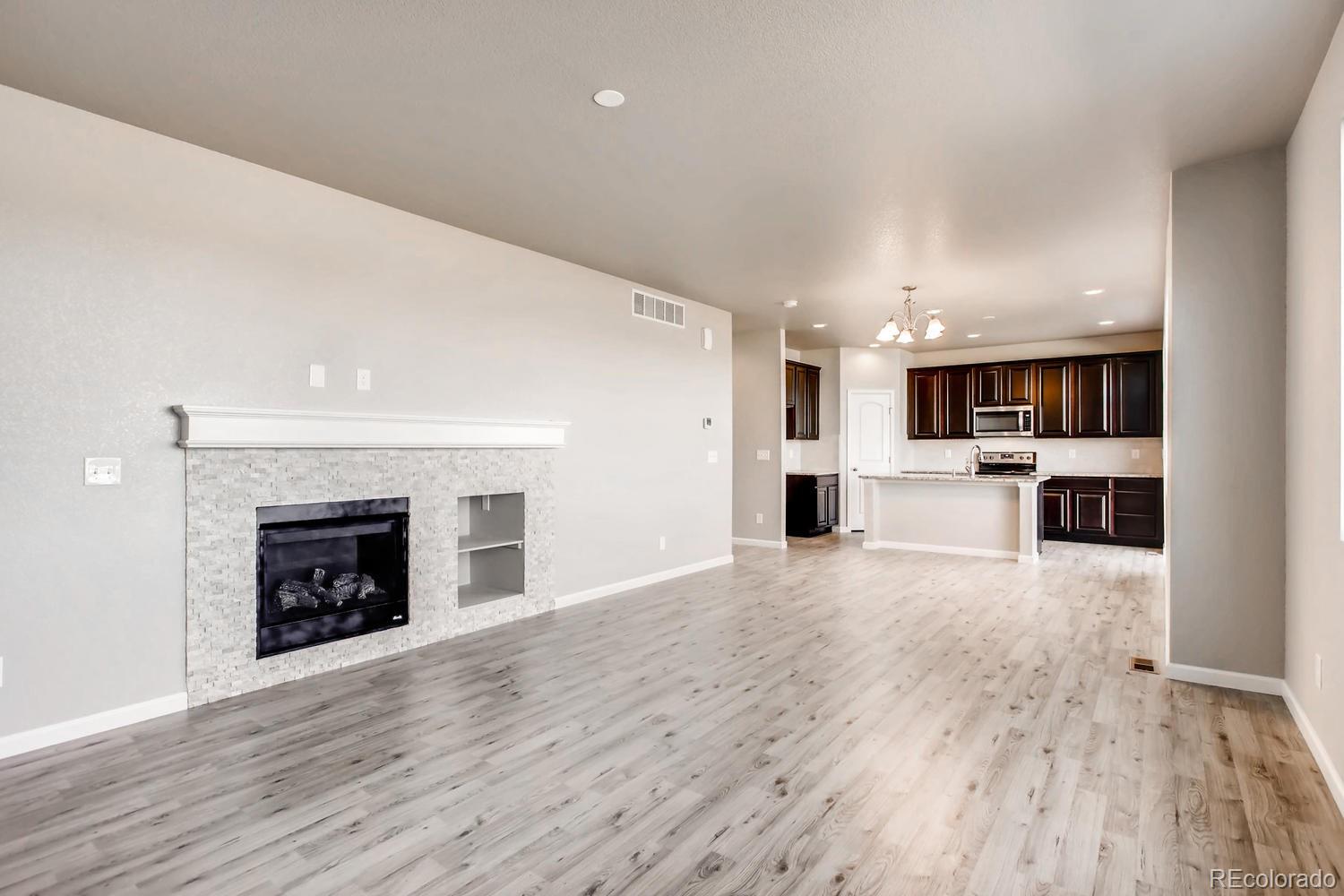 437 Country Road Berthoud, CO 80513 - Photo 11 of 35 Gallery Image 11