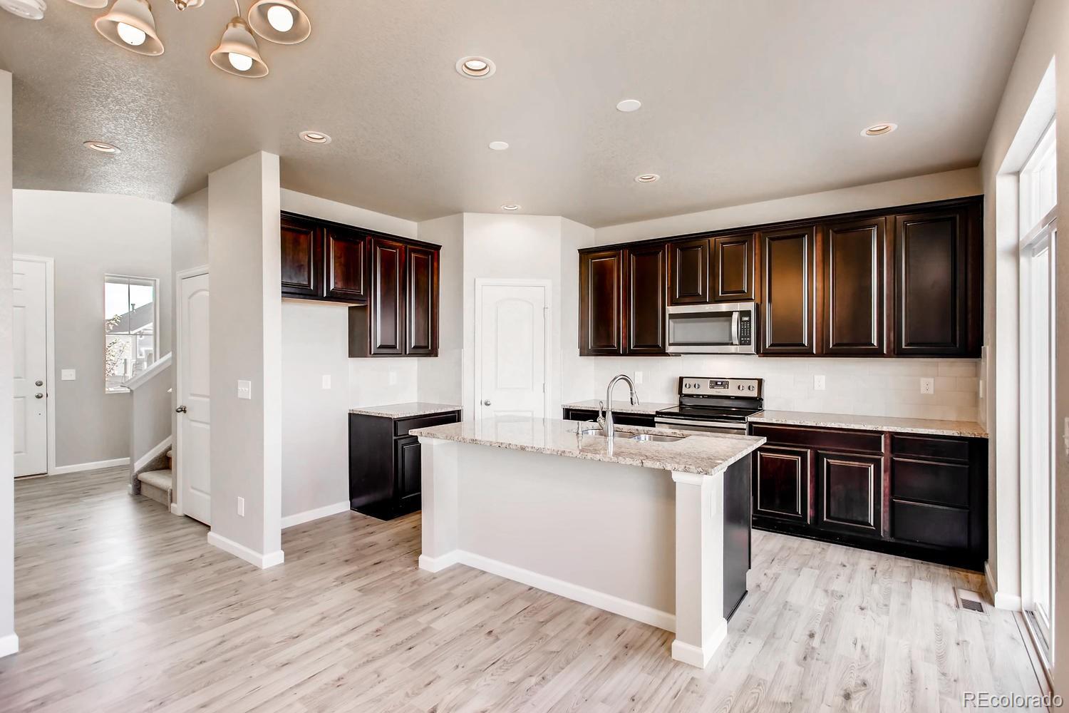 437 Country Road Berthoud, CO 80513 - Photo 12 of 35 Gallery Image 12